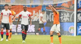 巴萨旧将或将退役 斯特林陷困境 奥纳纳或转投沙特联赛